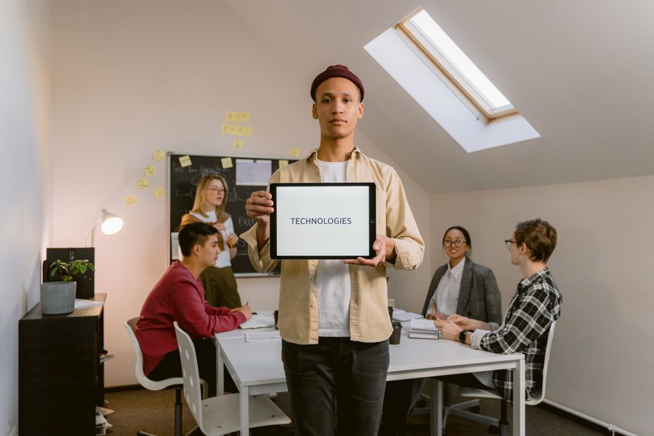 Arbeitsprozess mit Checklisten für Datenanalyse